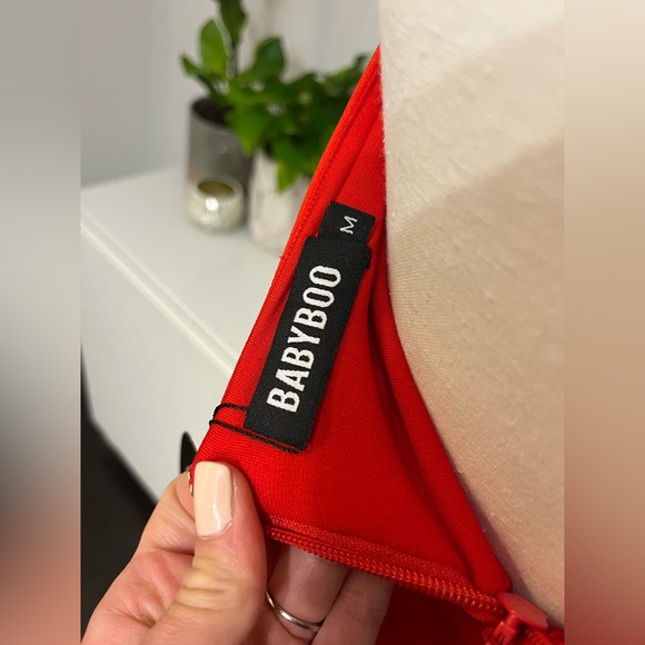 New Red Dress - Picture 4 of 4